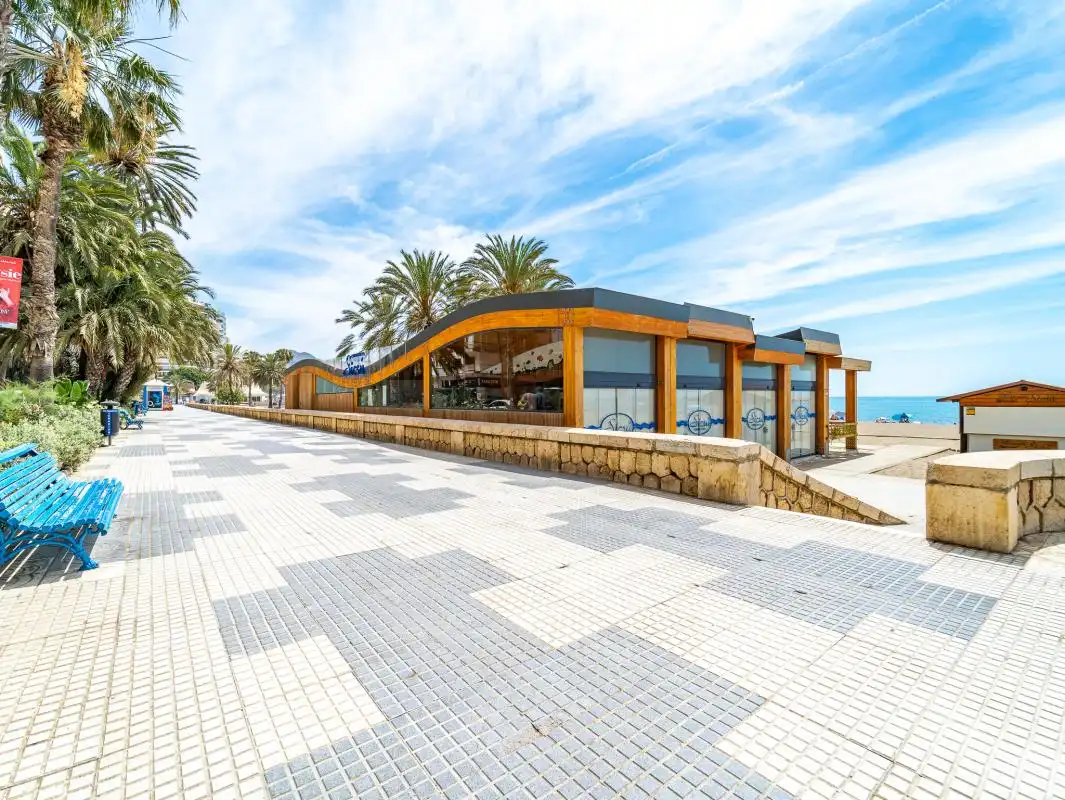 Außenansicht von Wohnung zur Miete in Málaga mit Klimaanlage, Heizung und Terrasse