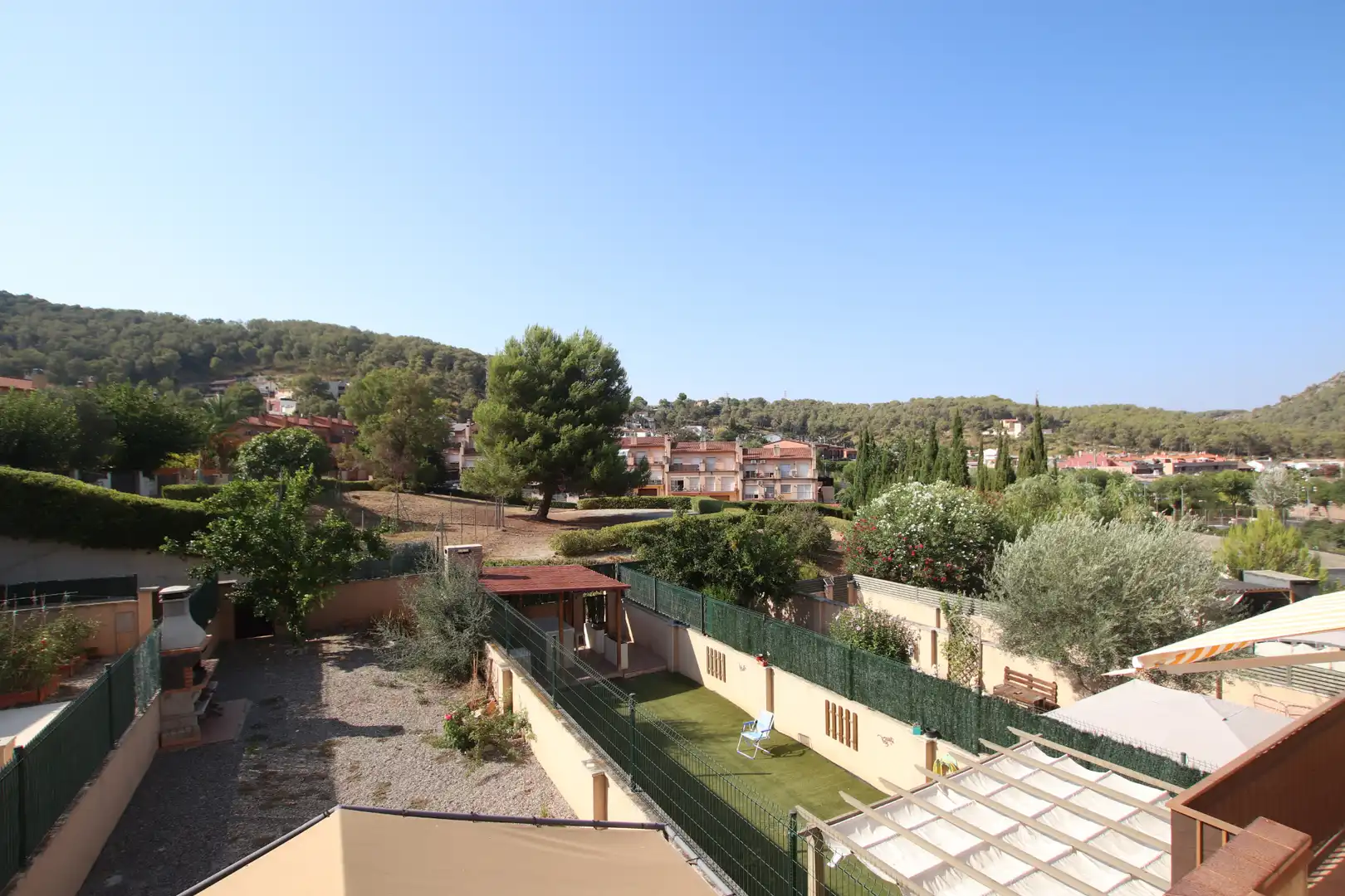Adossat amb terrassa en venda a Carrer del Aquari, imagen 41