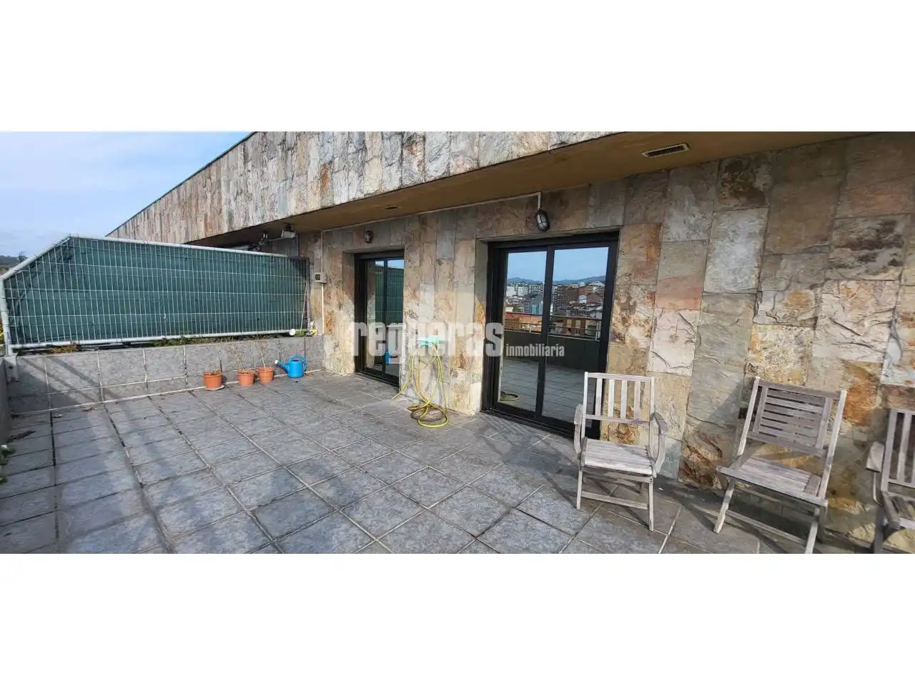 Terraza de Ático de alquiler en Avilés con Calefacción, Parquet y Terraza