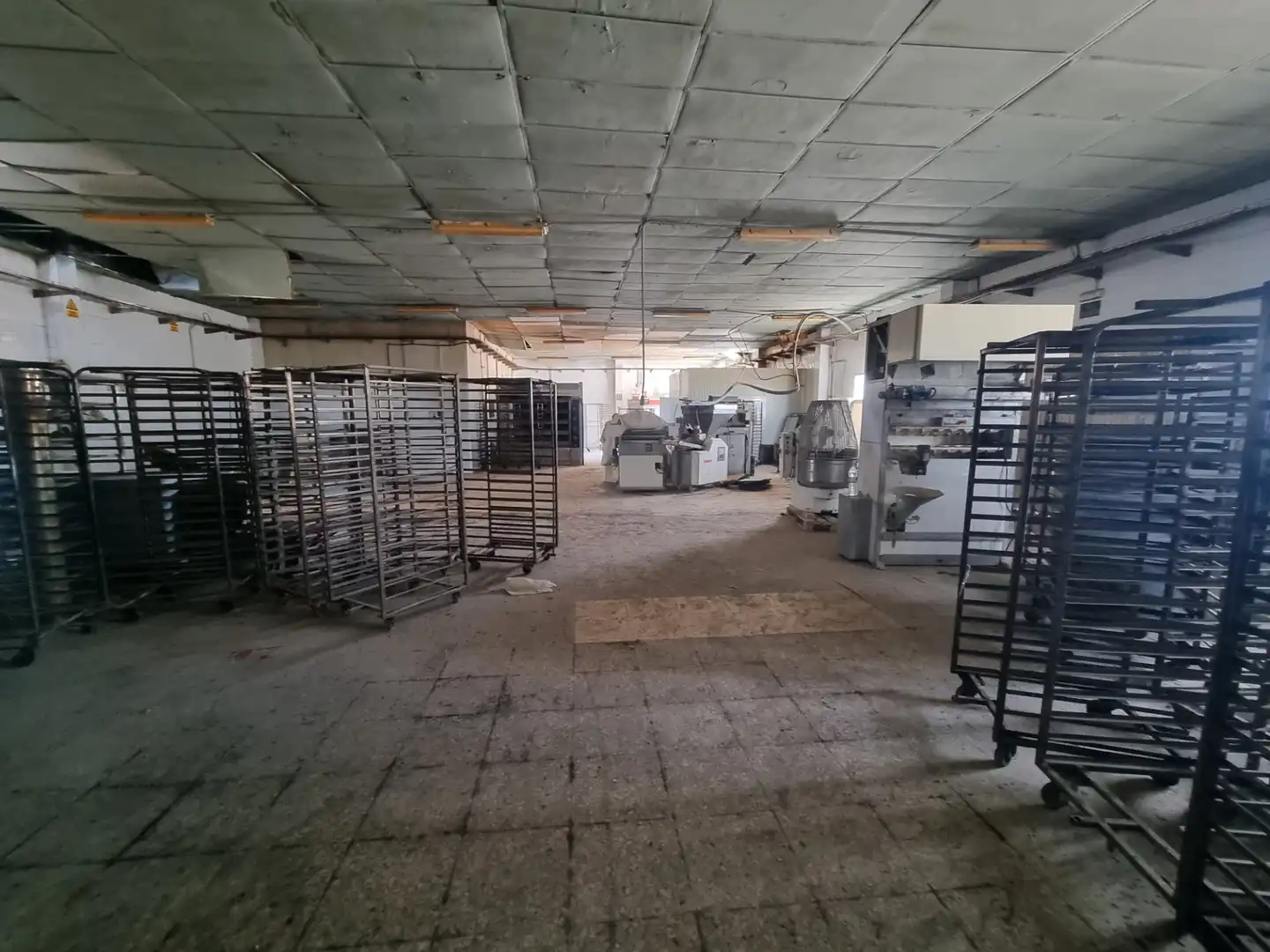 Nave industrial de alquiler en Pechina