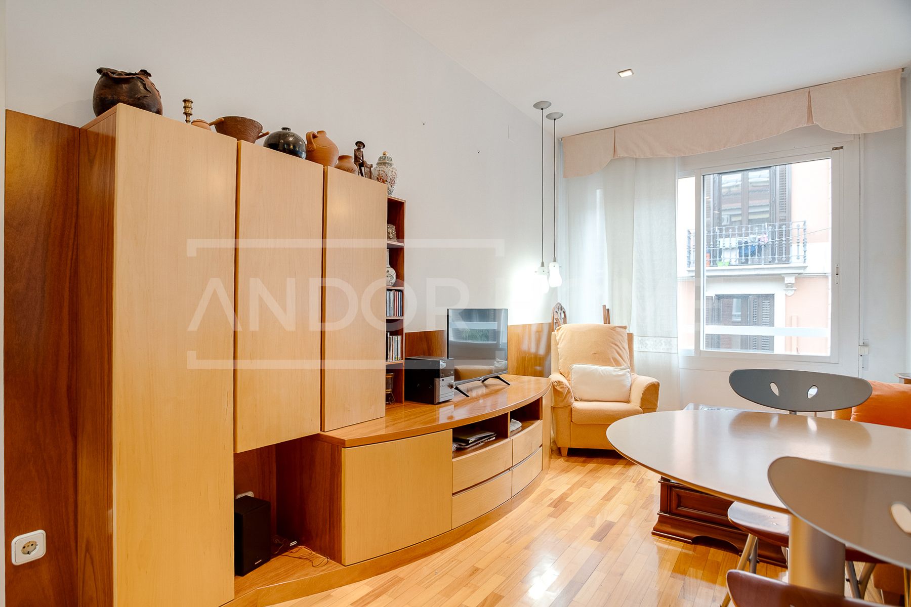 Living room of Flat for sale in  Barcelona Capital  with Air Conditioner