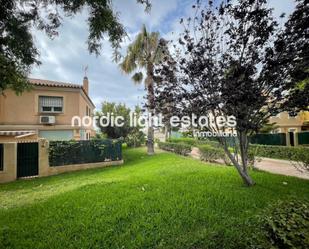 Vista exterior de Casa o xalet en venda en Vélez-Málaga amb Terrassa