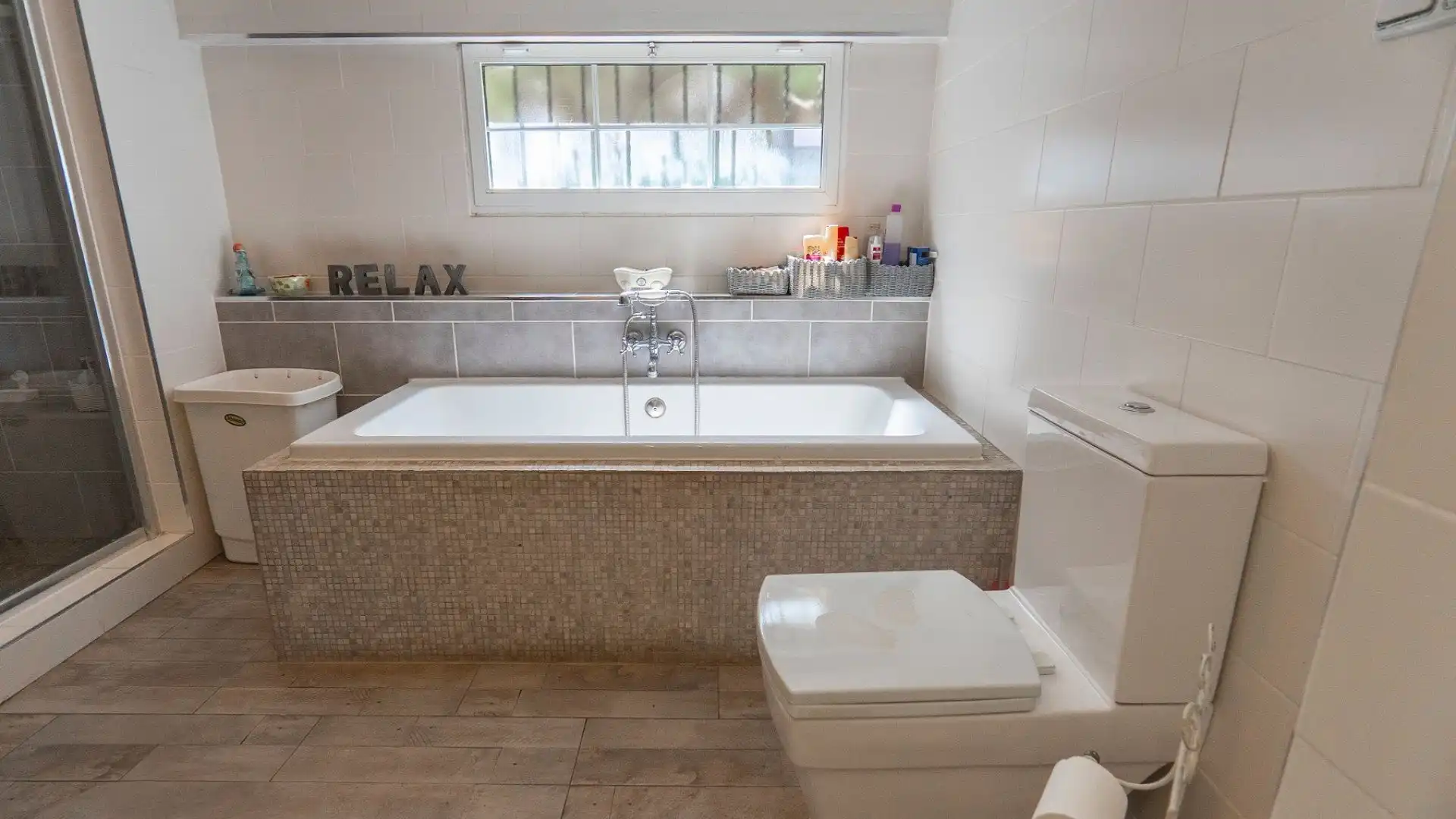 Baño de Casa o chalet en venta en Rojales con Aire acondicionado, Calefacción y Jardín privado