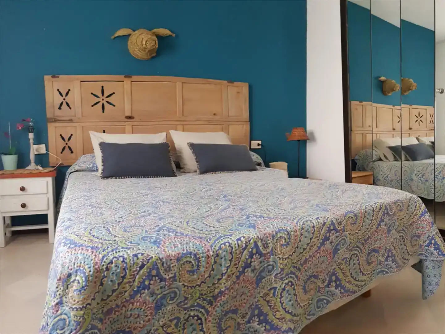 Dormitori de Casa adosada de lloguer en Salobreña amb Jardí privat, Parquet i Piscina