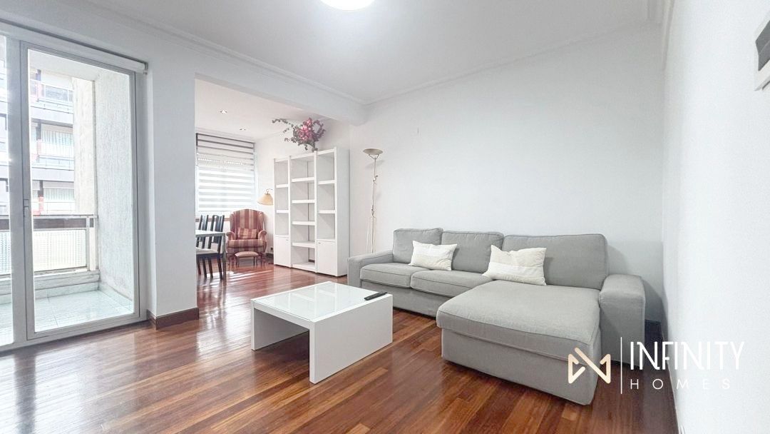 Living room of Flat to rent in Bilbao   with Heating, Terrace and Balcony