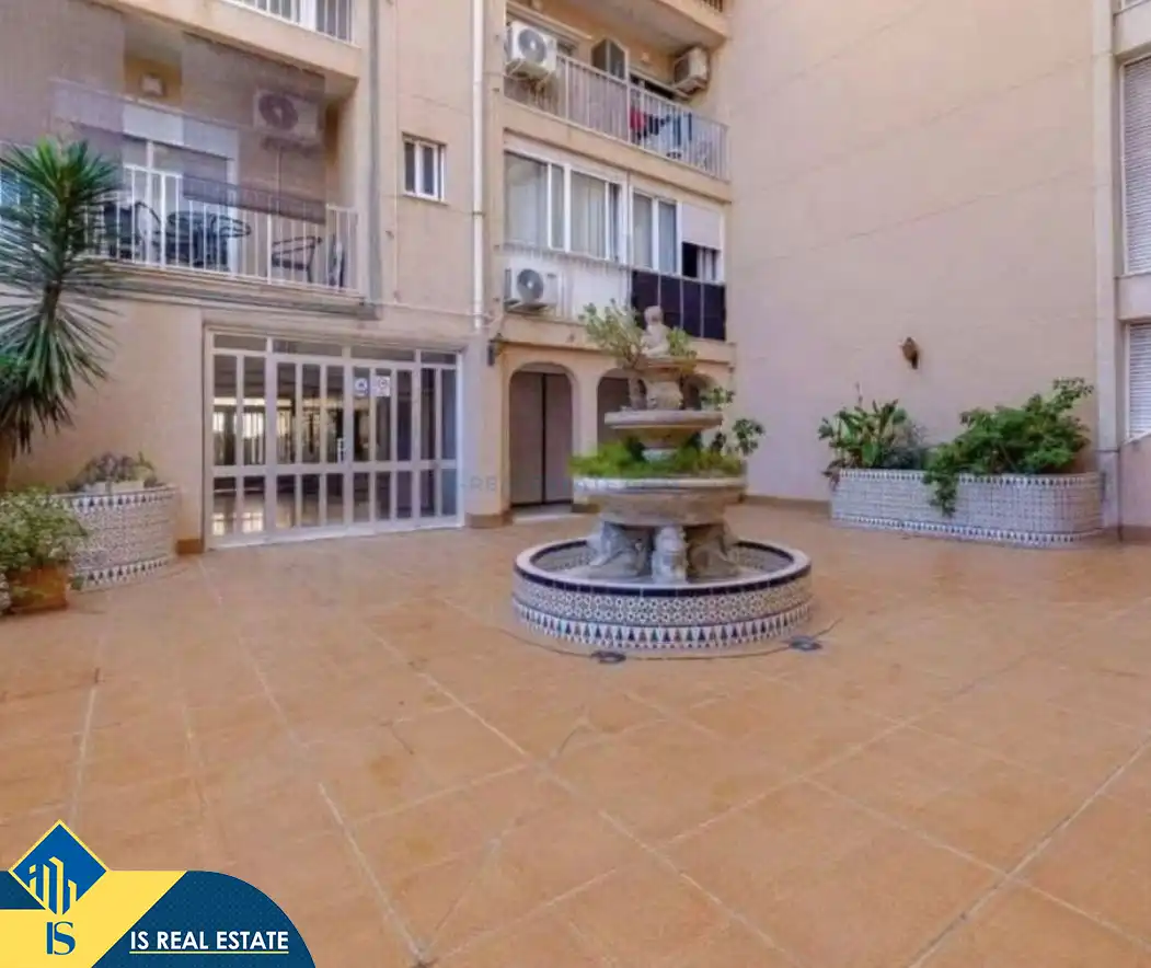 Study for sale in Torrevieja  with Air Conditioner, Heating and Furnished