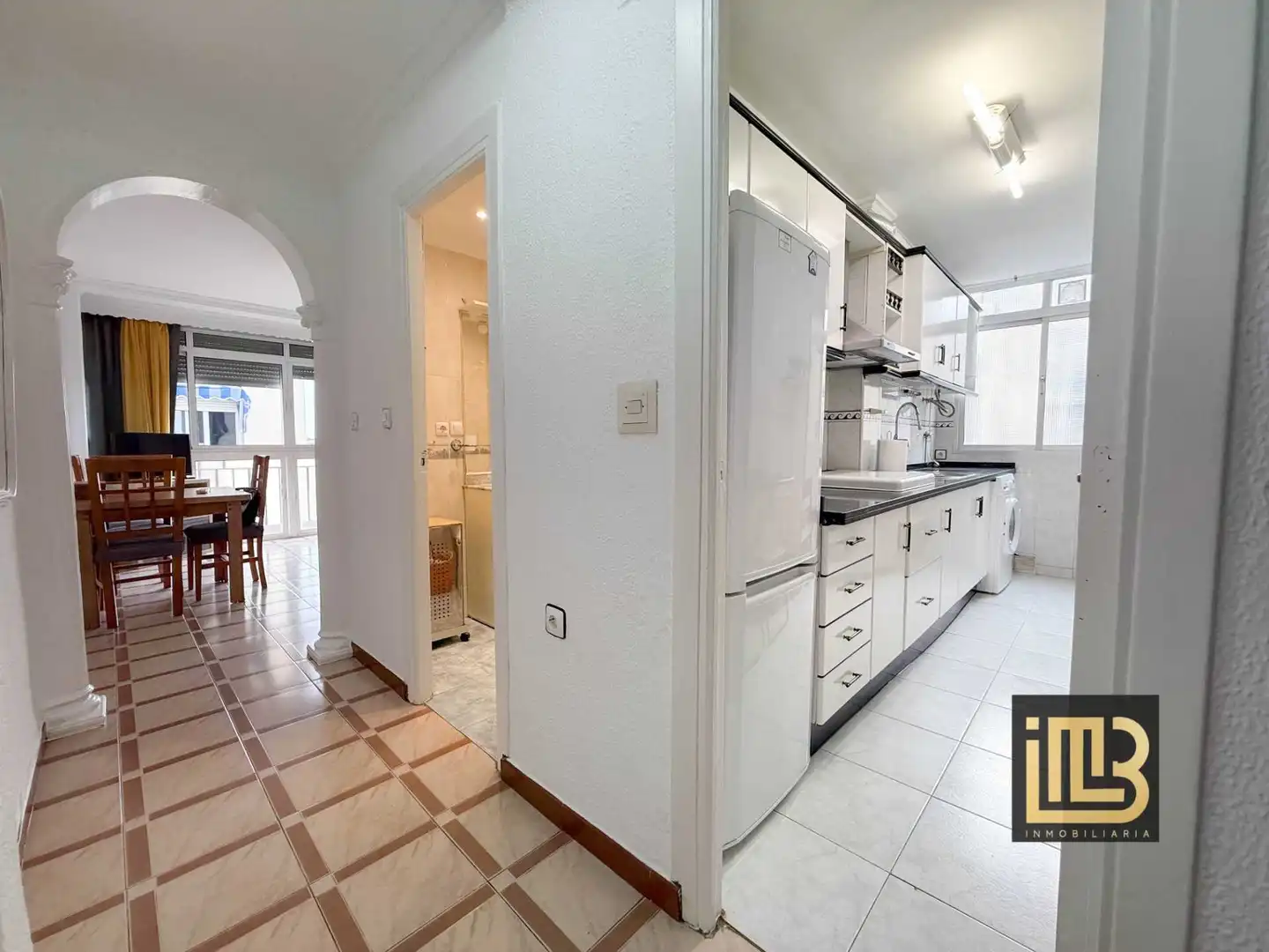Kitchen of Flat for share in Málaga  with Air Conditioner, Heating and Furnished