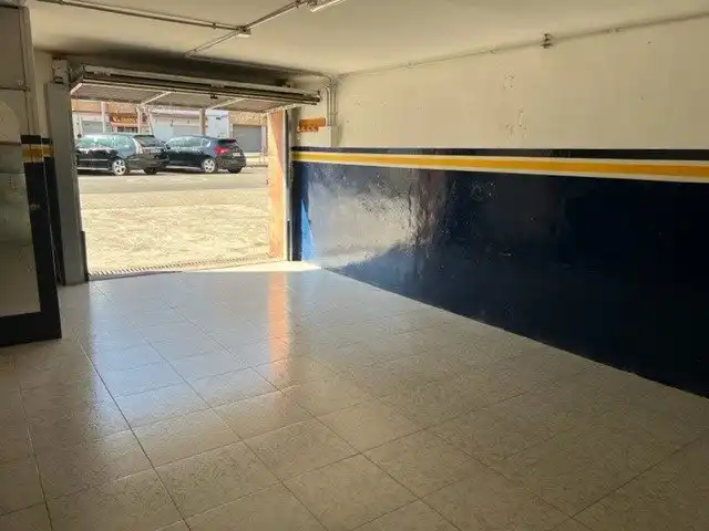 Aparcament de Local de lloguer en Sabadell