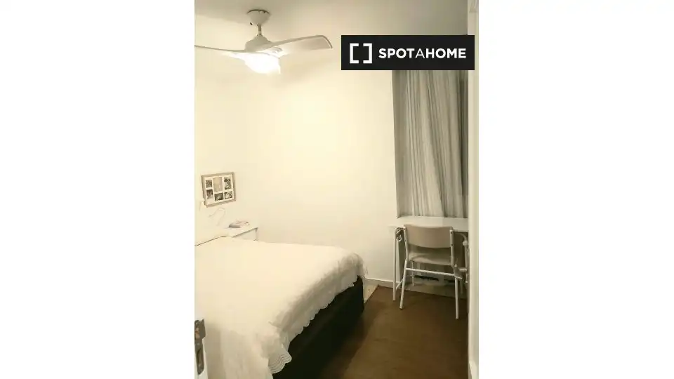 Schlafzimmer von Wohnung zur untervermieten in Cádiz mit Klimaanlage, Terrasse und Möbliert