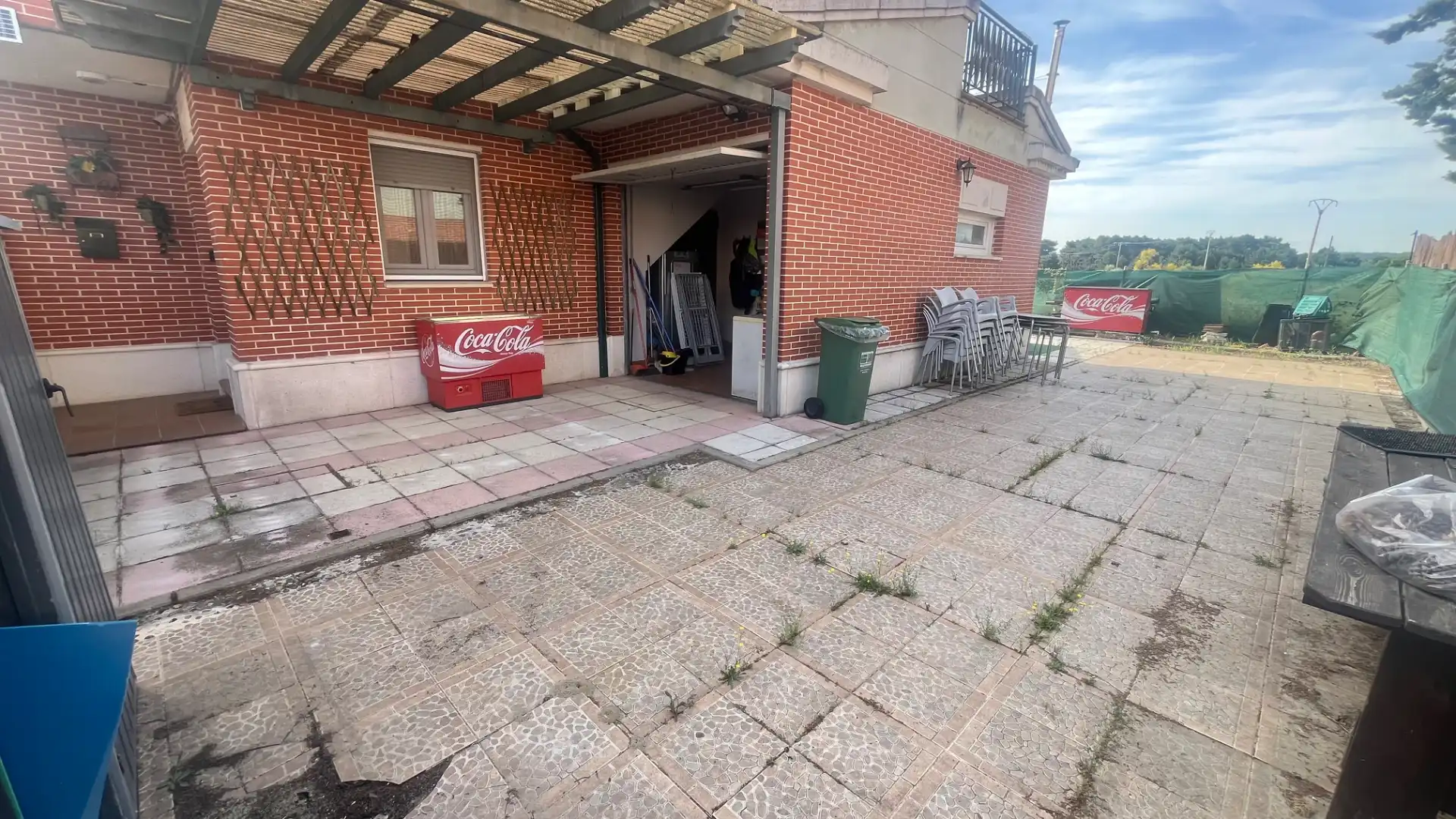 Parkplatz von Einfamilien-Reihenhaus zum Verkauf in Mojados mit Heizung und Parkett