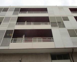 Exterior view of Flat for sale in La Bisbal d'Empordà