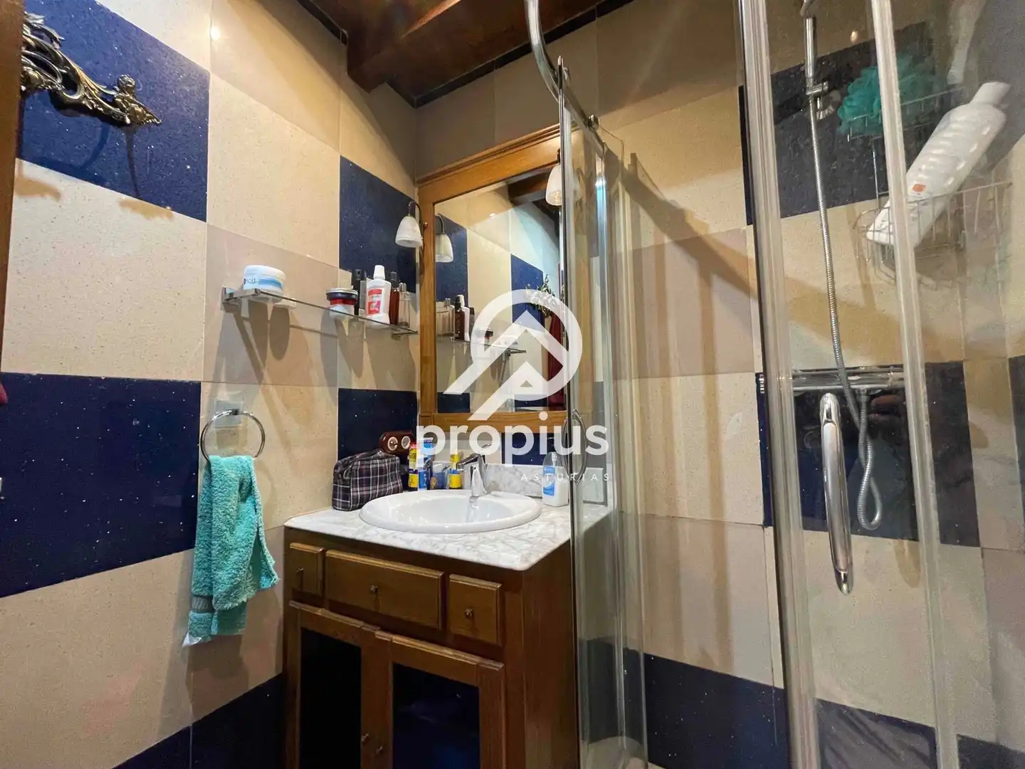 Chalet con terraza en venta en Nueva, imagen 22