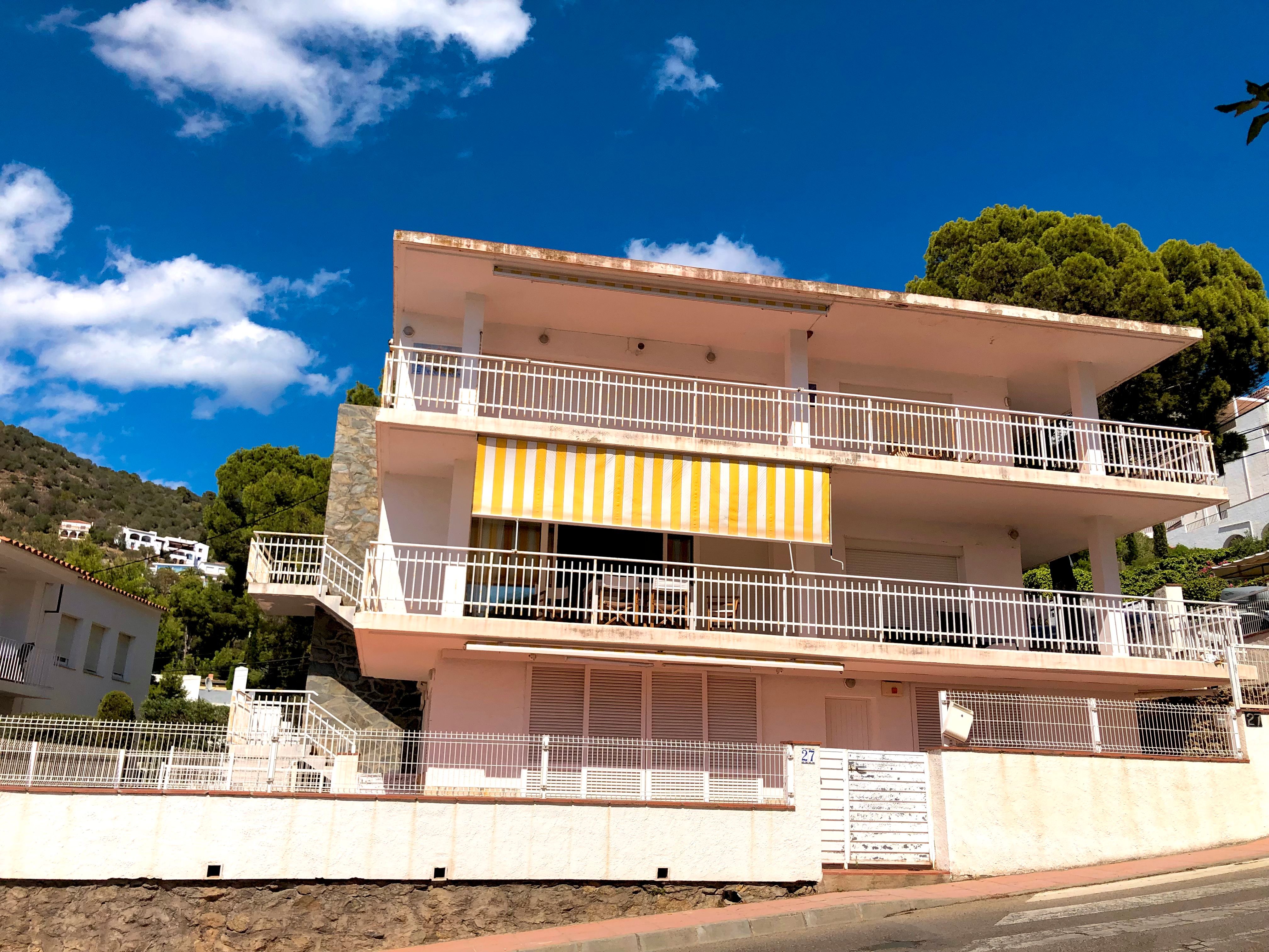 Building for sale in Avinguda de José Díaz Pacheco, 59, Almadrava - Canyelles - Puig-Rom
