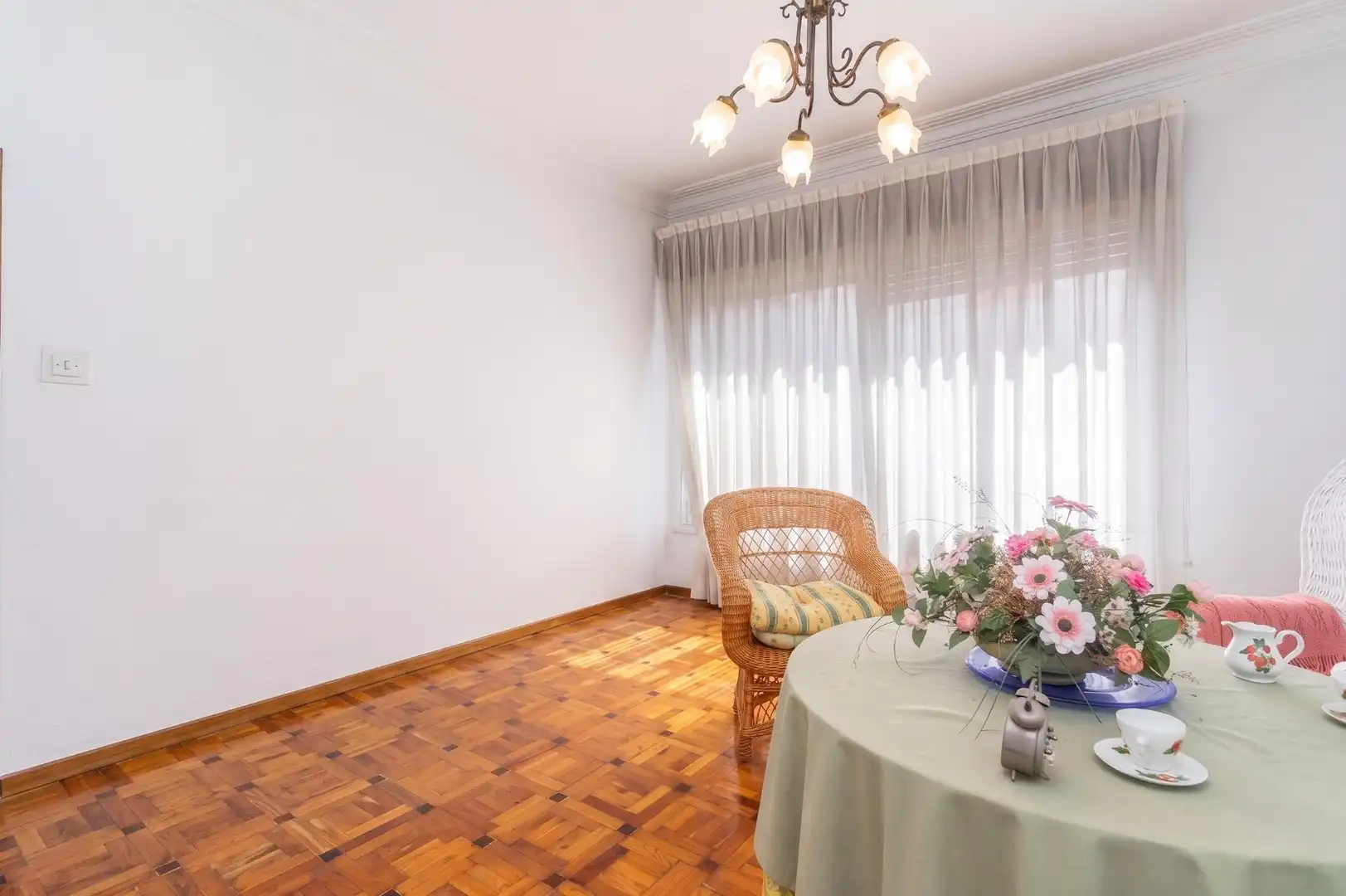 Comedor de Piso en venta en Langreo con Calefacción, Trastero y Amueblado