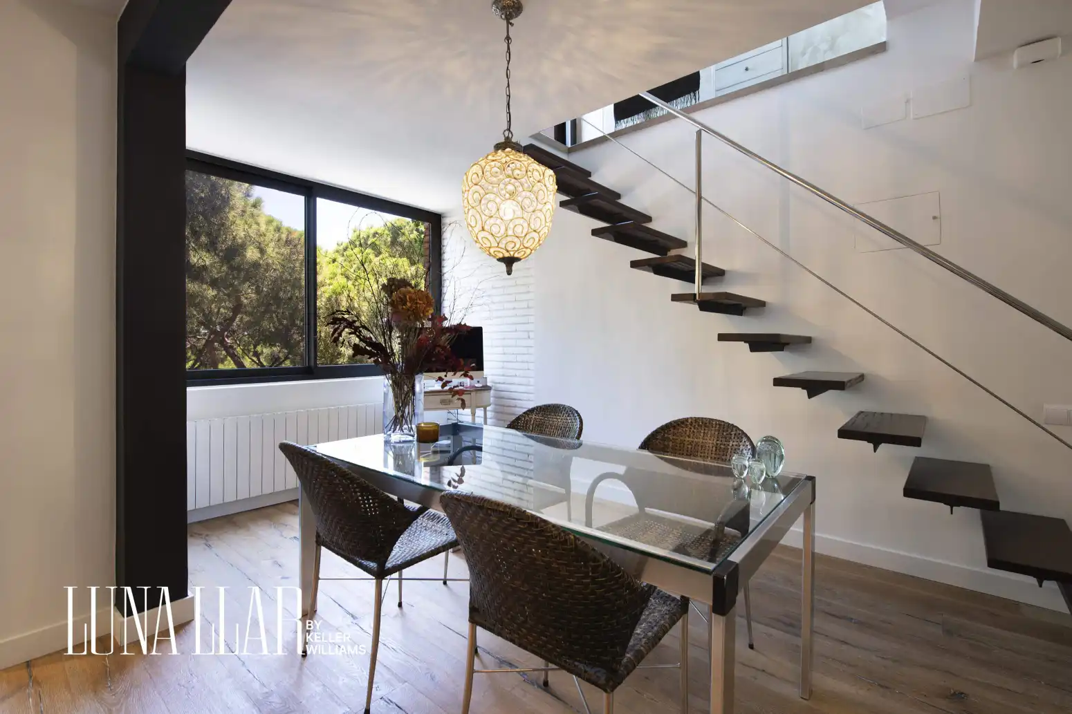 Esszimmer von Dachboden zum Verkauf in Gavà mit Heizung, Parkett und Terrasse