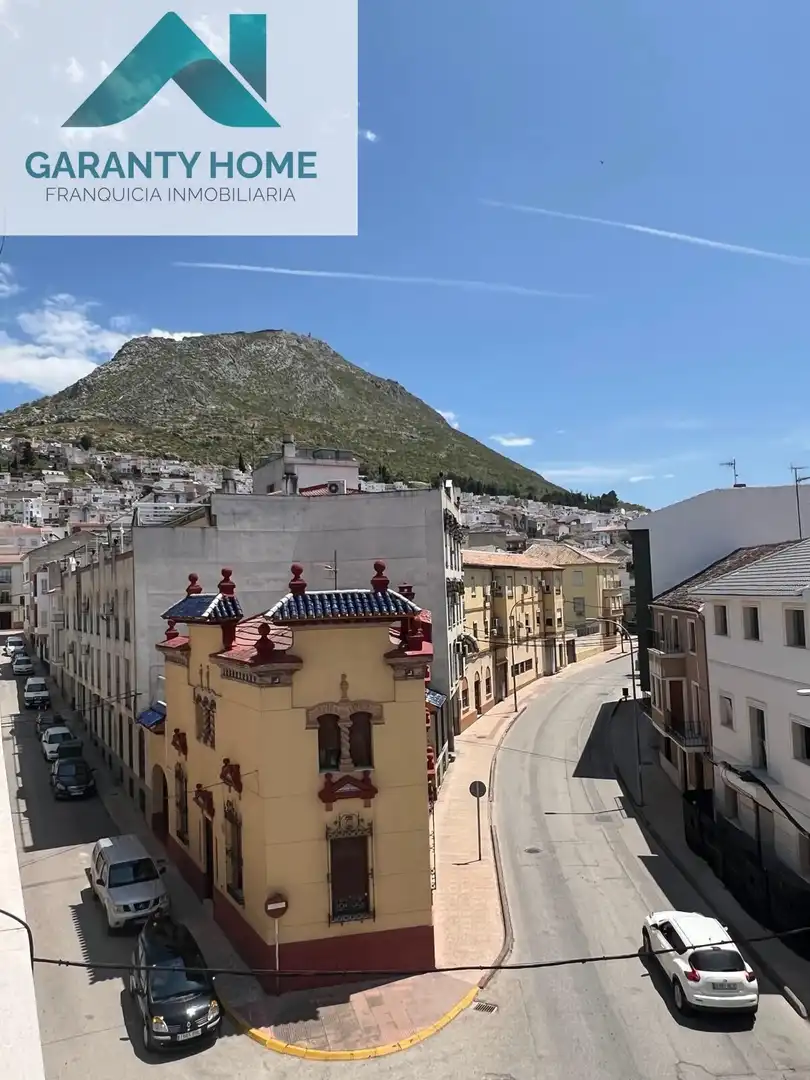 Piso con terraza en venta en Martos