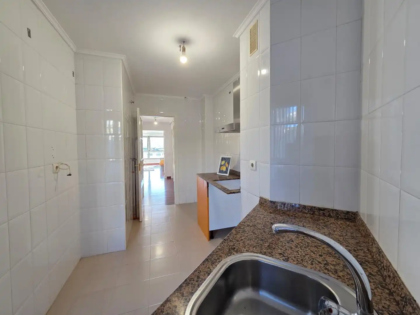 Küche von Wohnung zum Verkauf in Santander mit Heizung, Privatgarten und Parkett