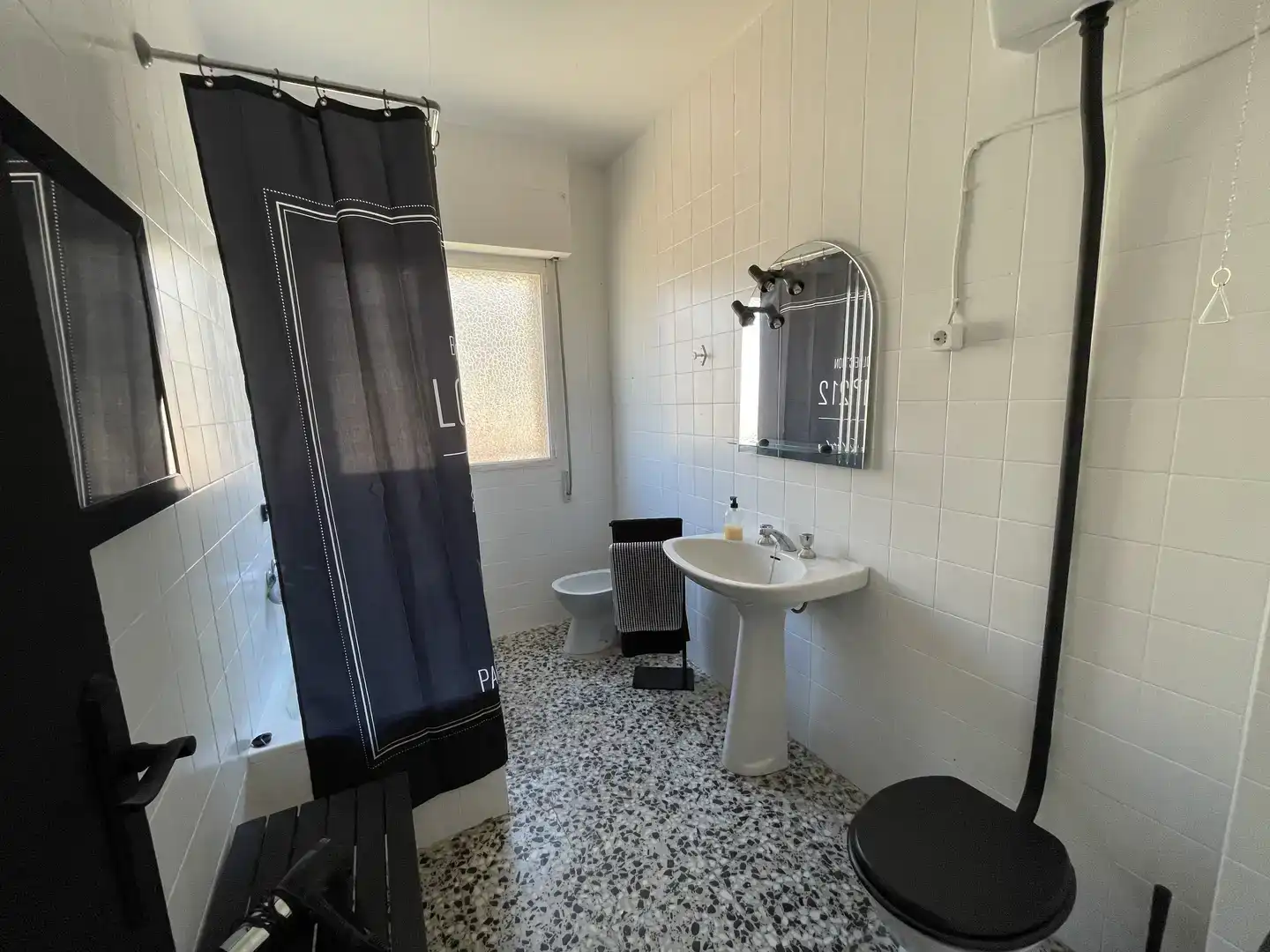 Baño de Piso de alquiler en Águilas con Amueblado y Balcón