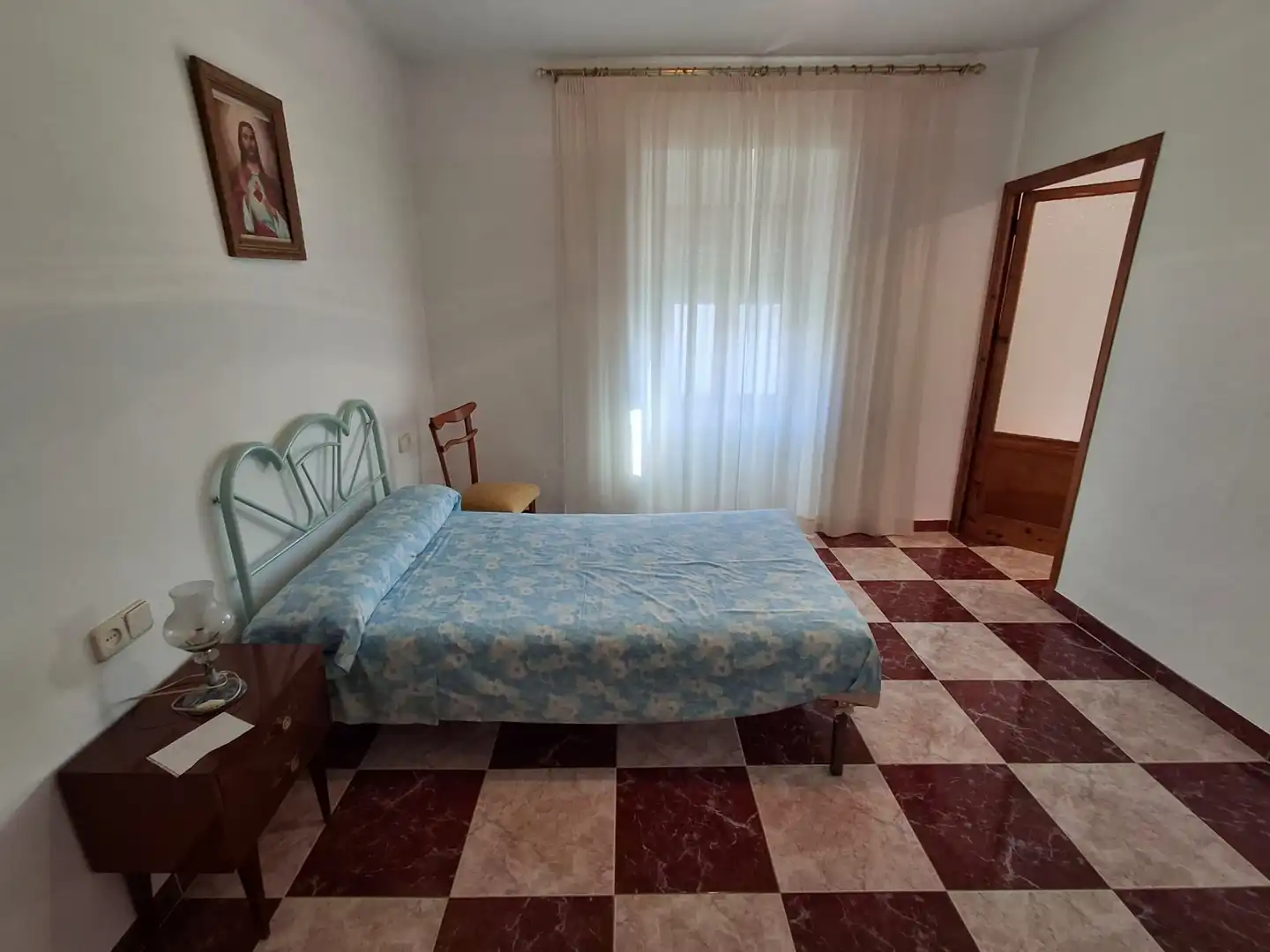 Habitación de Casa o chalet en venta en Campo de Criptana con Calefacción, Jardín privado y Terraza