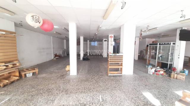 Local comercial en Alquiler en Zona Centro - Ayuntamiento