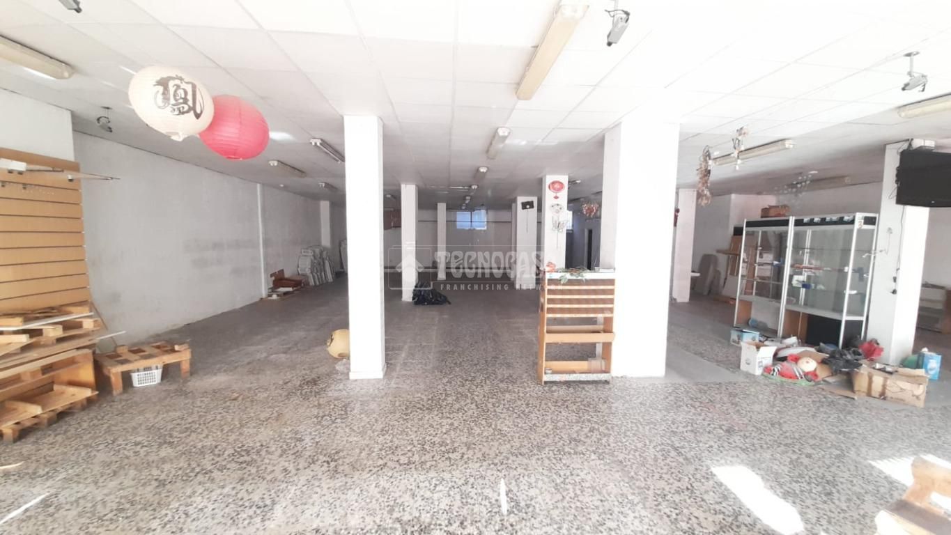 Local de alquiler en Zona Centro - Ayuntamiento
