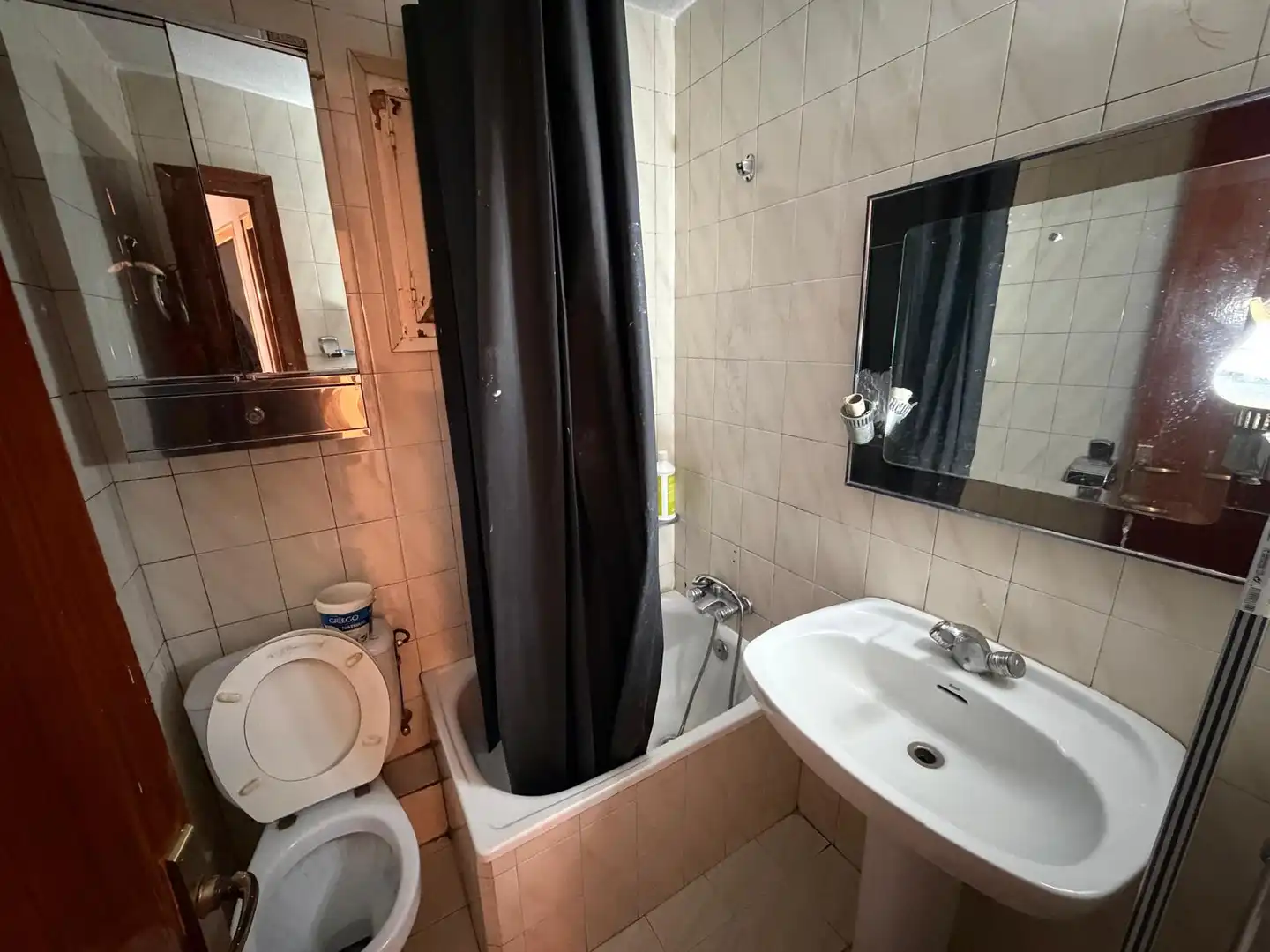 Baño de Piso en venta en Balaguer con Horno, Balcón y Internet