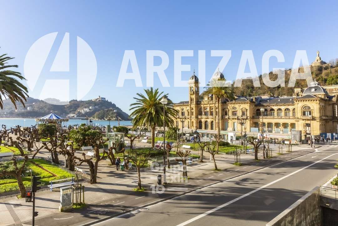 Vista exterior de Oficina de lloguer en Donostia - San Sebastián  amb Aire condicionat, Calefacció i Traster