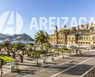 Vista exterior de Oficina en venda en Donostia - San Sebastián  amb Aire condicionat