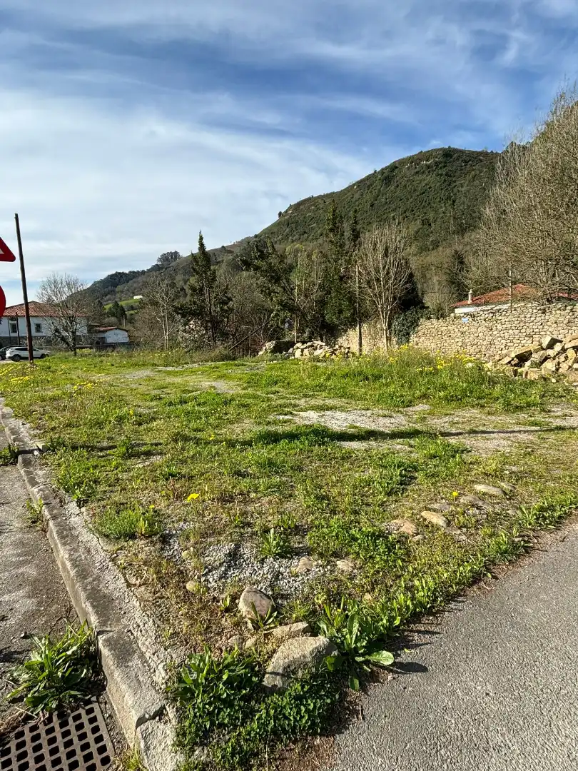 Residential zum Verkauf in Corvera de Toranzo