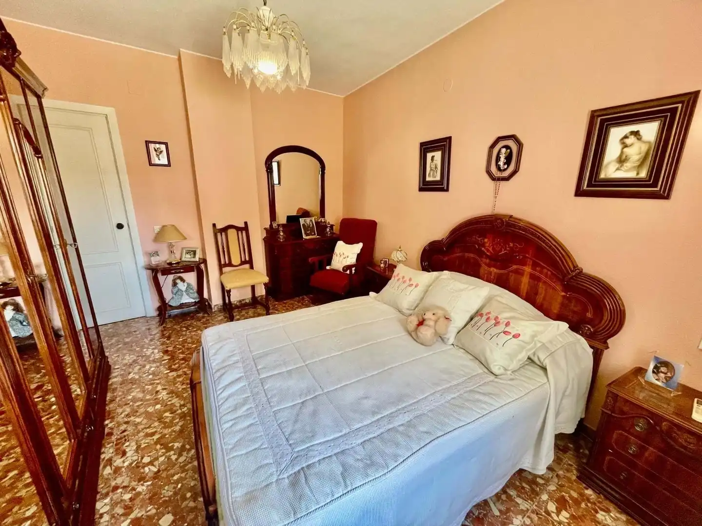 Bedroom of Detached homes for sale in El Carpio