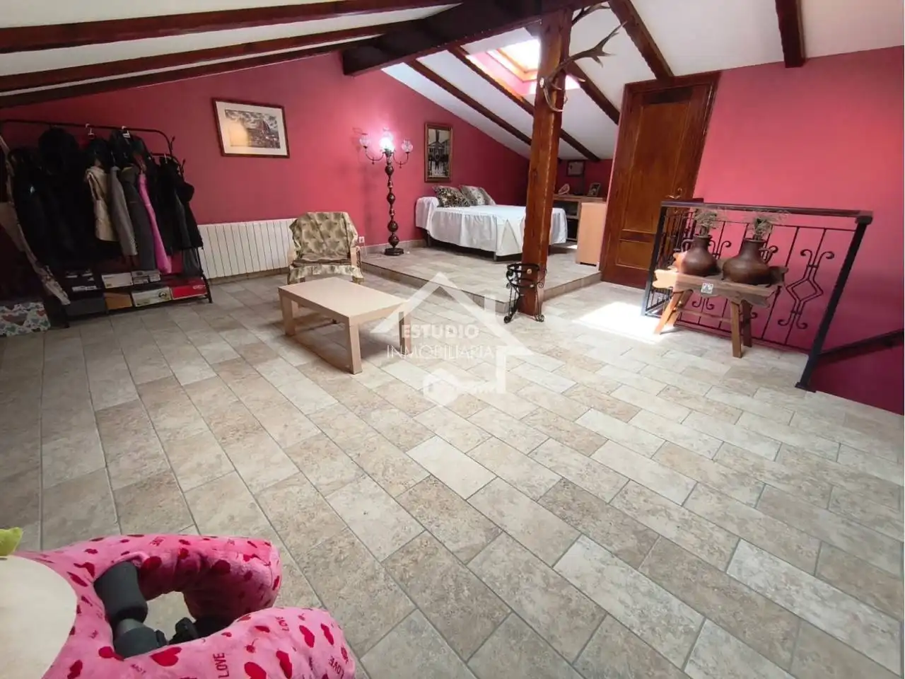 Houses for sale in Alesanco  with Heating, Private garden and Furnished