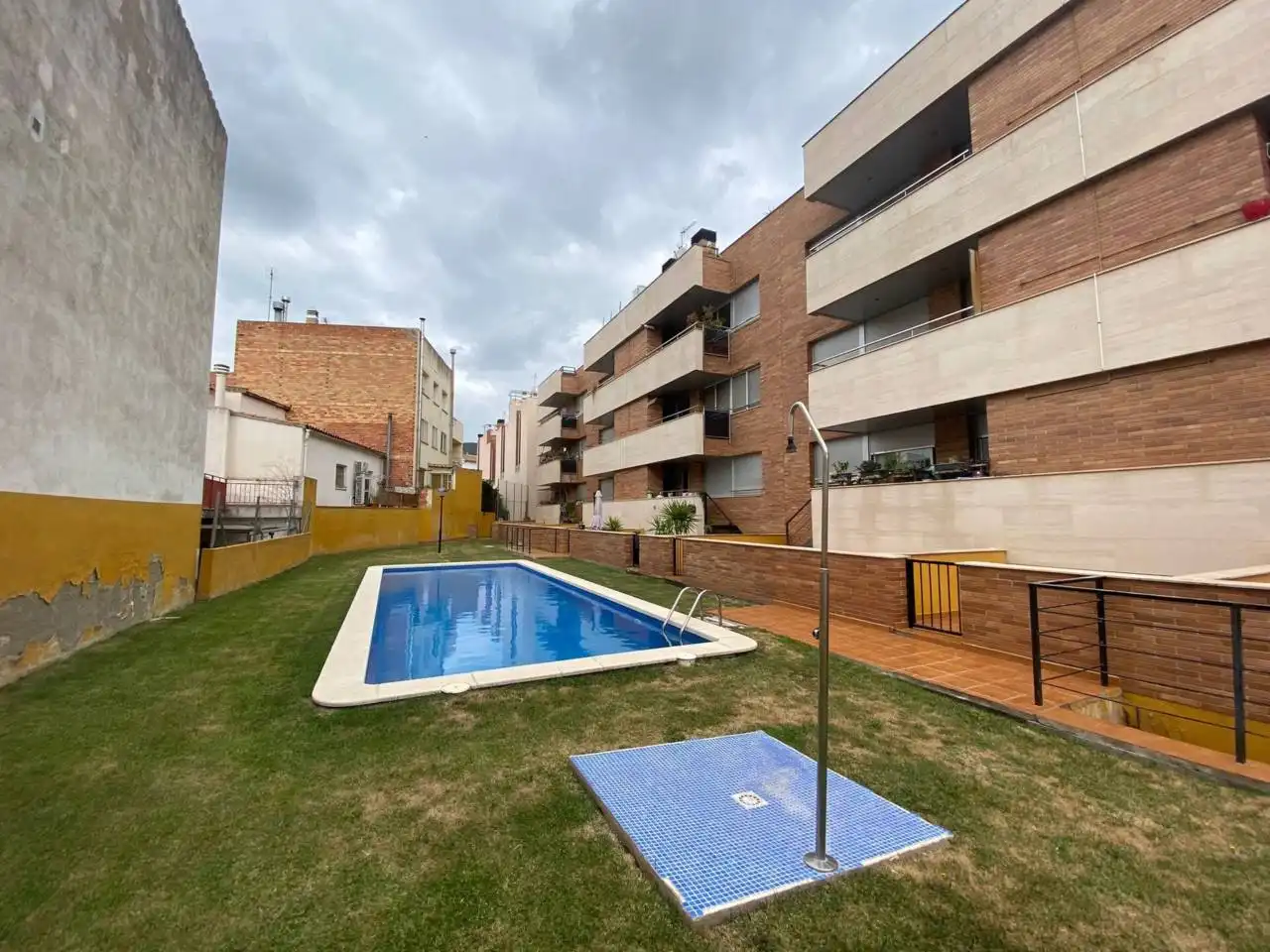 Piscina de Piso en venta en Sant Quintí de Mediona con Calefacción, Parquet y Terraza