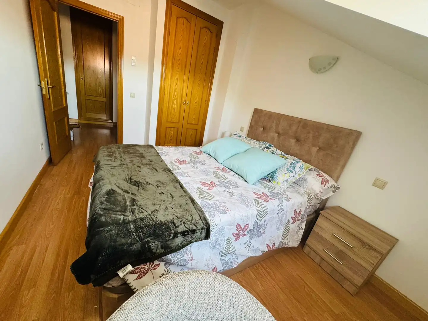 Bedroom of Duplexes for rent in Sevilla la Nueva  with Air Conditioner, Heating and Storage room