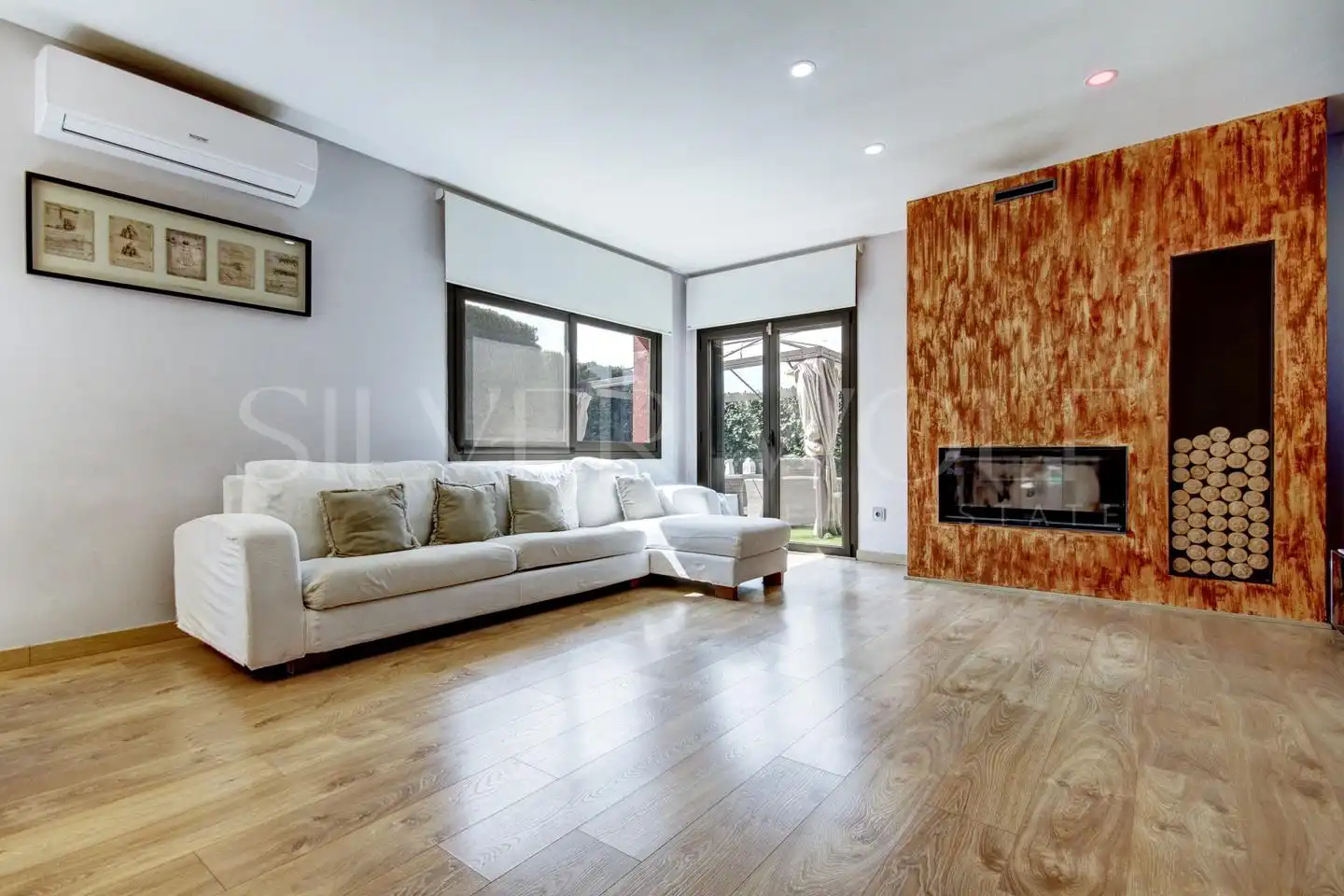 Sala d'estar de Casa o xalet en venda en Castellar del Vallès amb Aire condicionat, Calefacció i Jardí privat