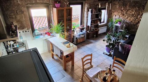 CASA DE TRES PLANTAS UNICA EN SU ESTILO EN VENTA EN EL CENTRO DE SANTPEDOR.