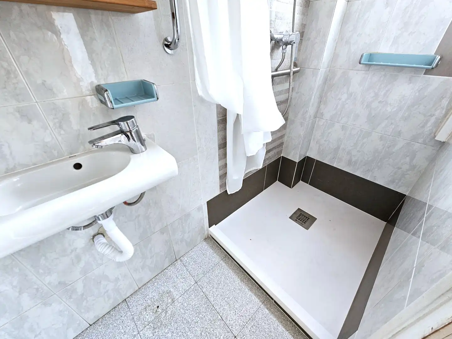 Baño de Piso en venta en Badalona con Calefacción