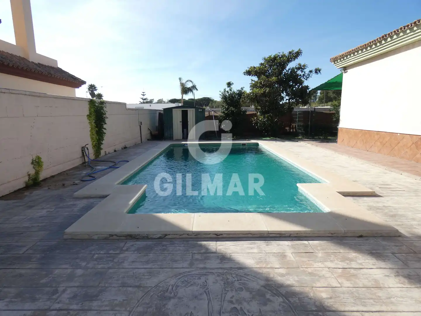 Piscina de Casa o xalet de lloguer en El Puerto de Santa María amb Aire condicionat, Jardí privat i Piscina