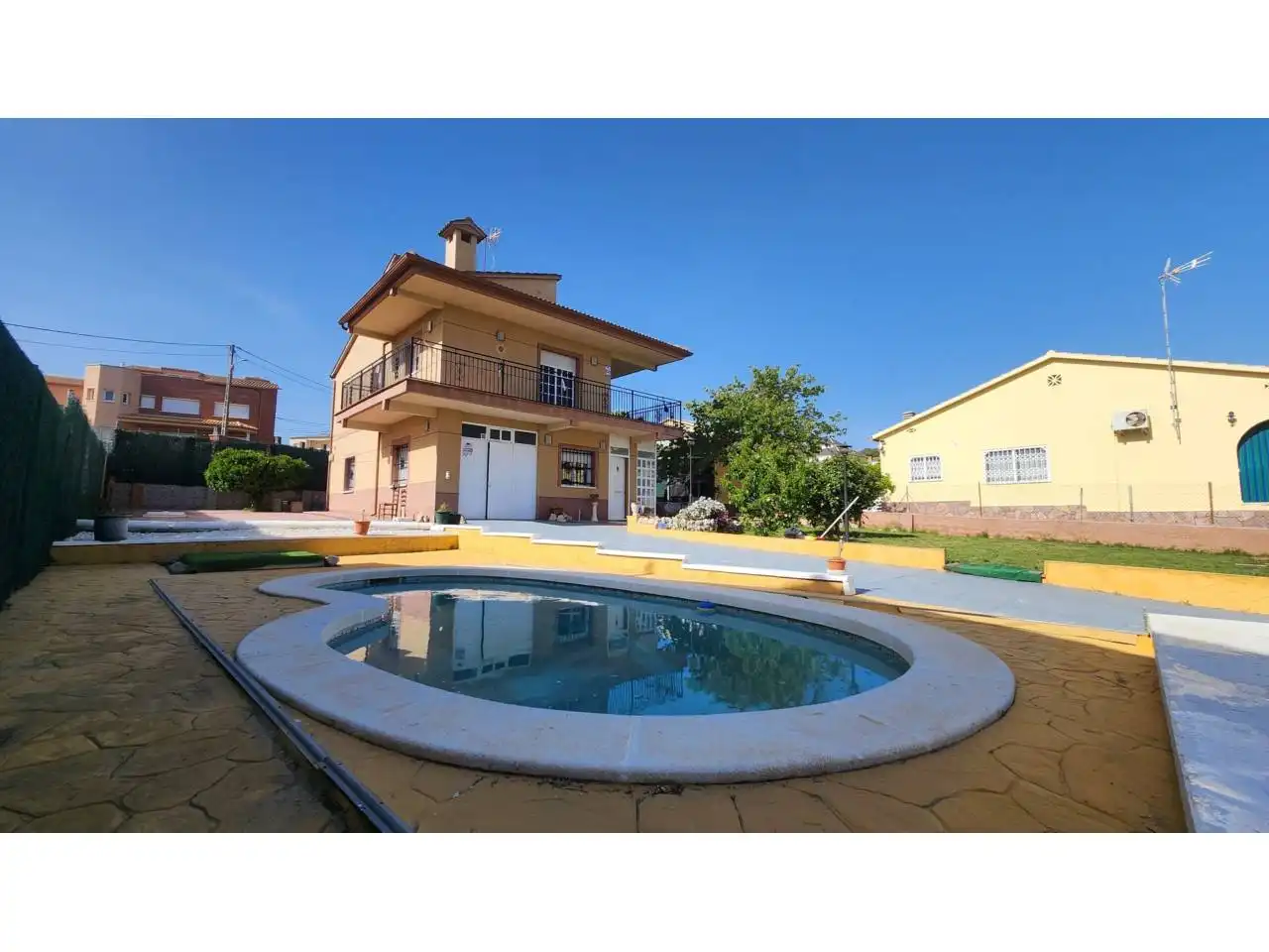 Exterior view of Houses for sale in Piera  with Heating, Private garden and Terrace