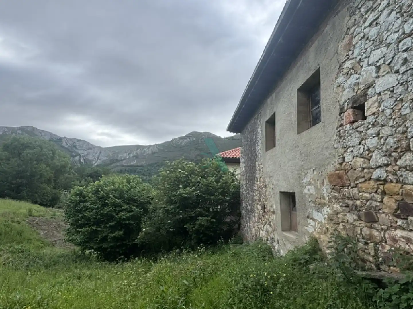 Vista exterior de Casa o chalet en venta en Yernes y Tameza