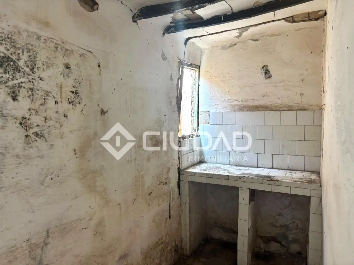 Kitchen of Houses for sale in V Centenario - Piletas - Capuchinos