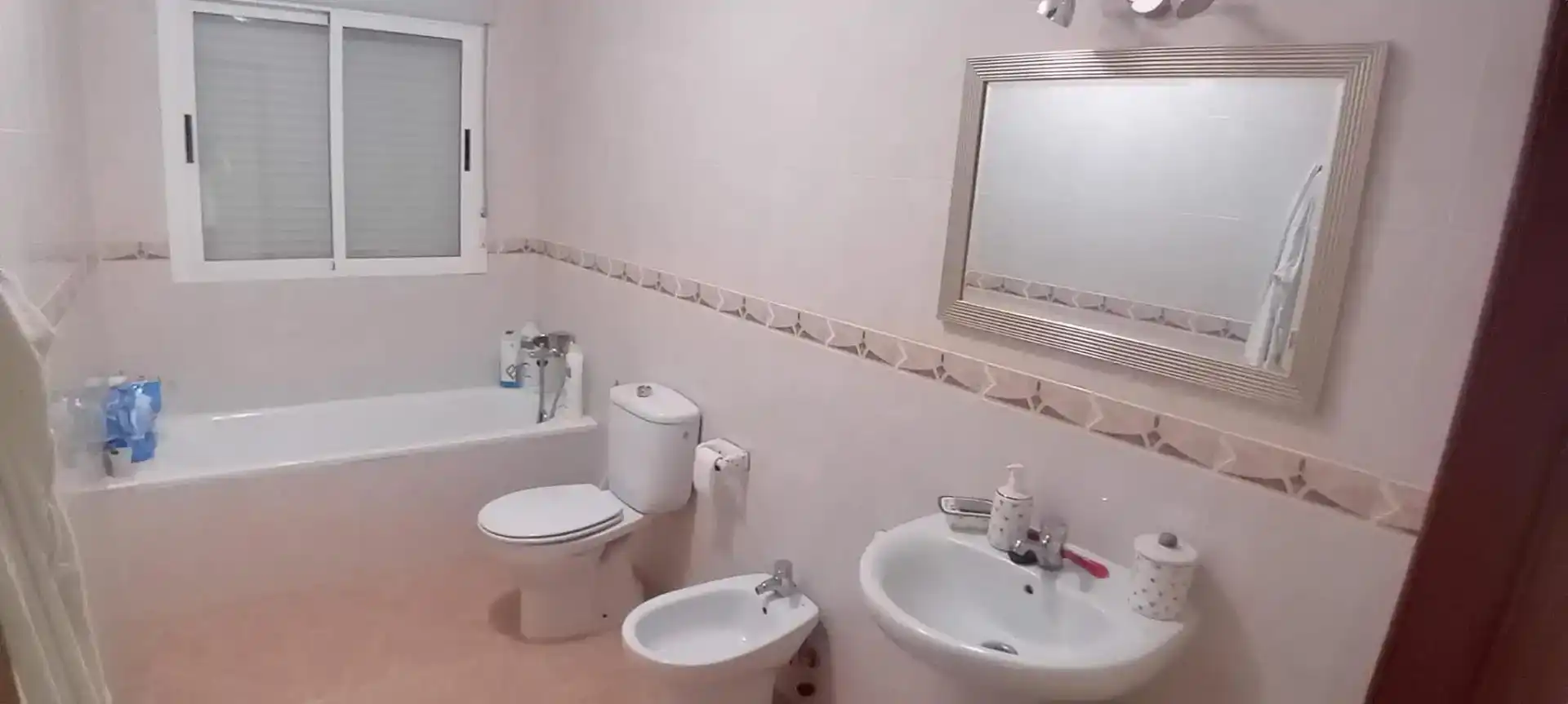 Bany de Finca rústica en venda en Alcuéscar amb Piscina
