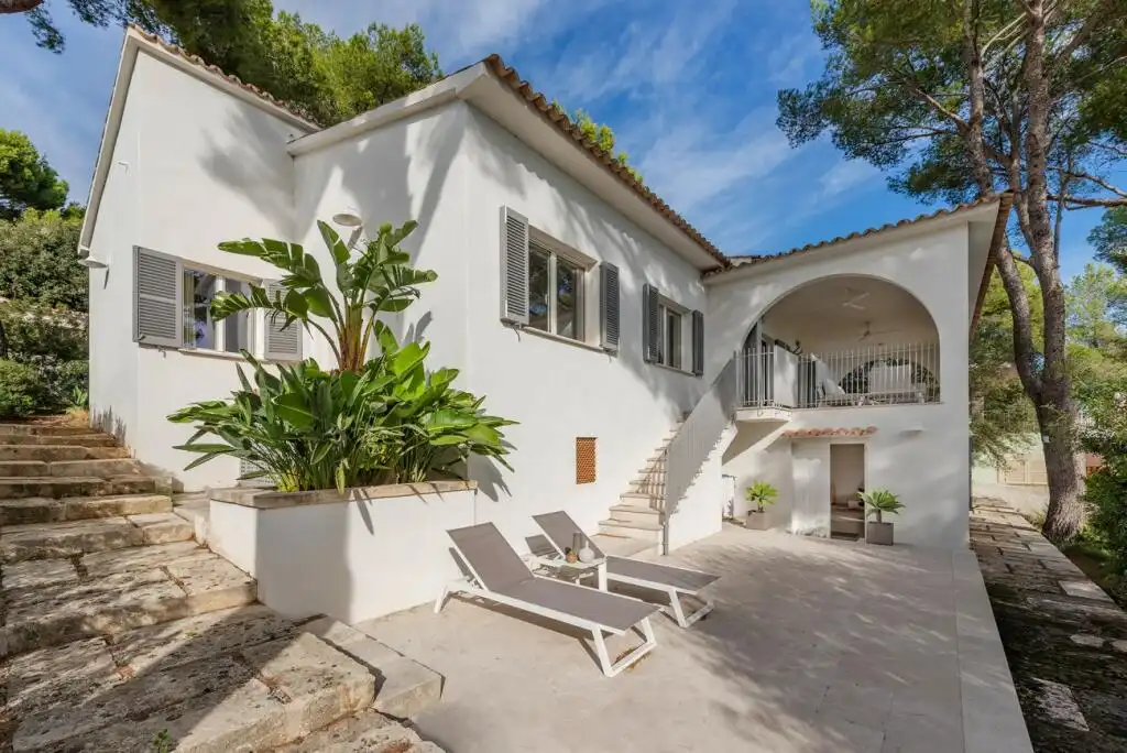 Vista exterior de Casa o xalet en venda en Alcúdia amb Aire condicionat i Terrassa
