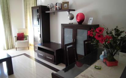 Living room of Flat for sale in Ciudad Real Capital  with Air Conditioner, Terrace and Swimming Pool