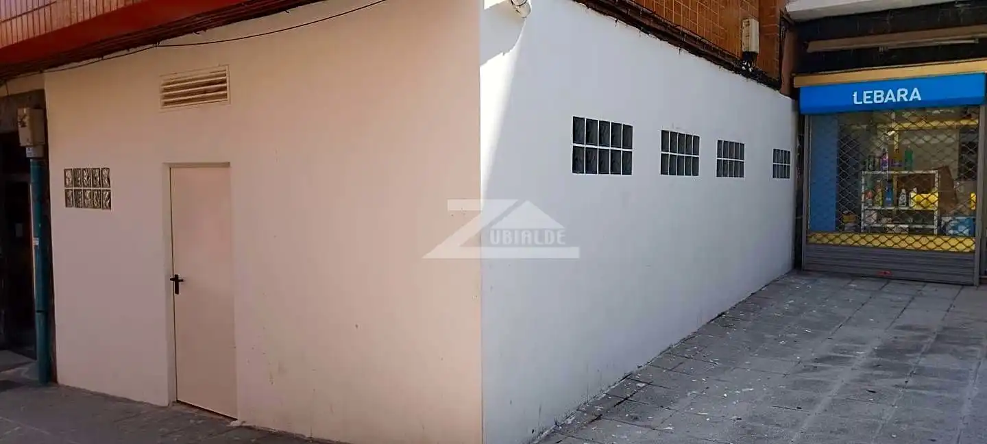 Vista exterior de Trastero en venta en Barakaldo 