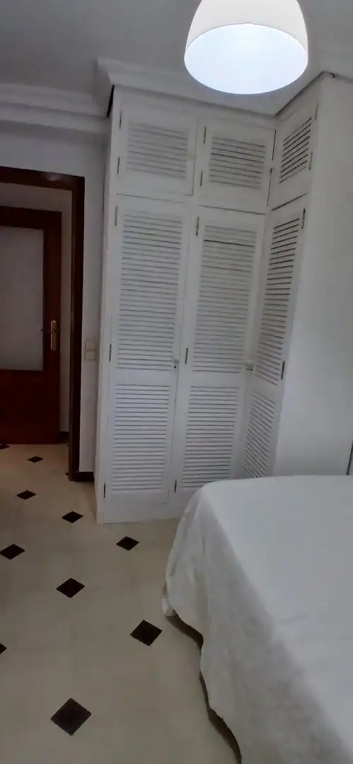 Bedroom of Flat for rent in Sevilla  with Air Conditioner, Furnished and Oven