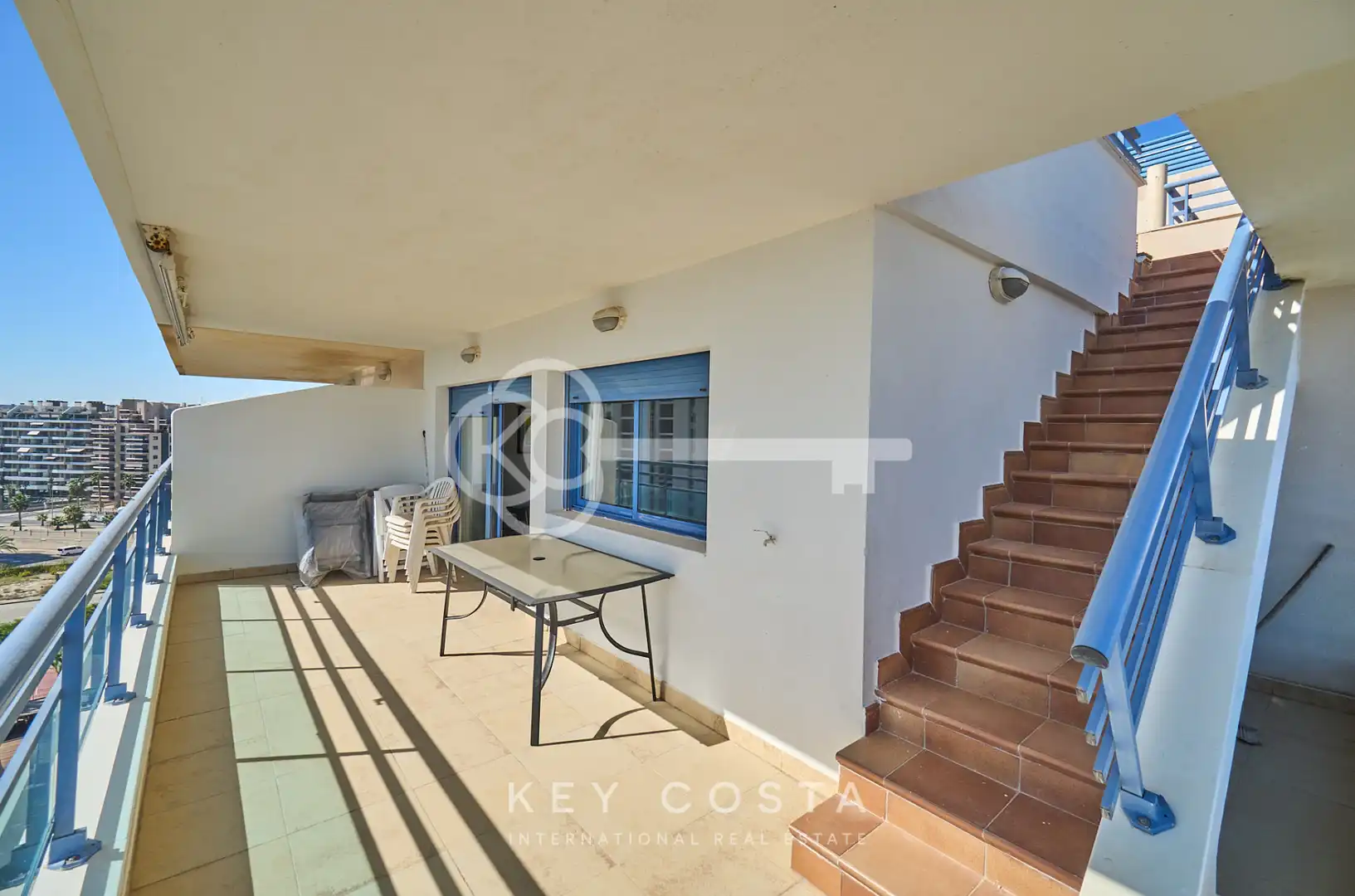 Terrassa de Àtic de lloguer en Alicante / Alacant amb Aire condicionat, Piscina i Moblat