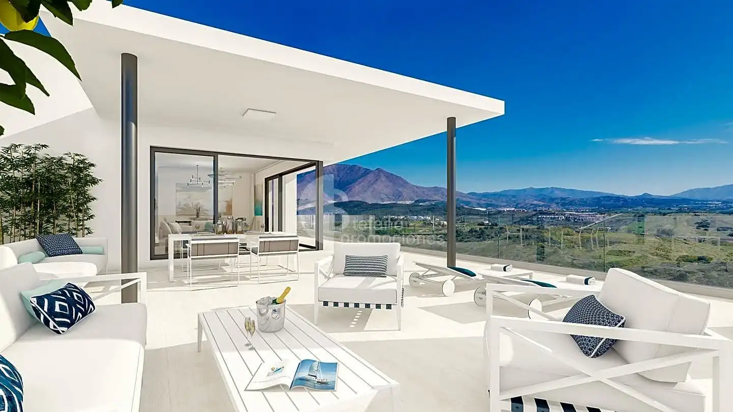 Penthouse with pool for sale in Casares Golf - Casares del Sol, imagen 2