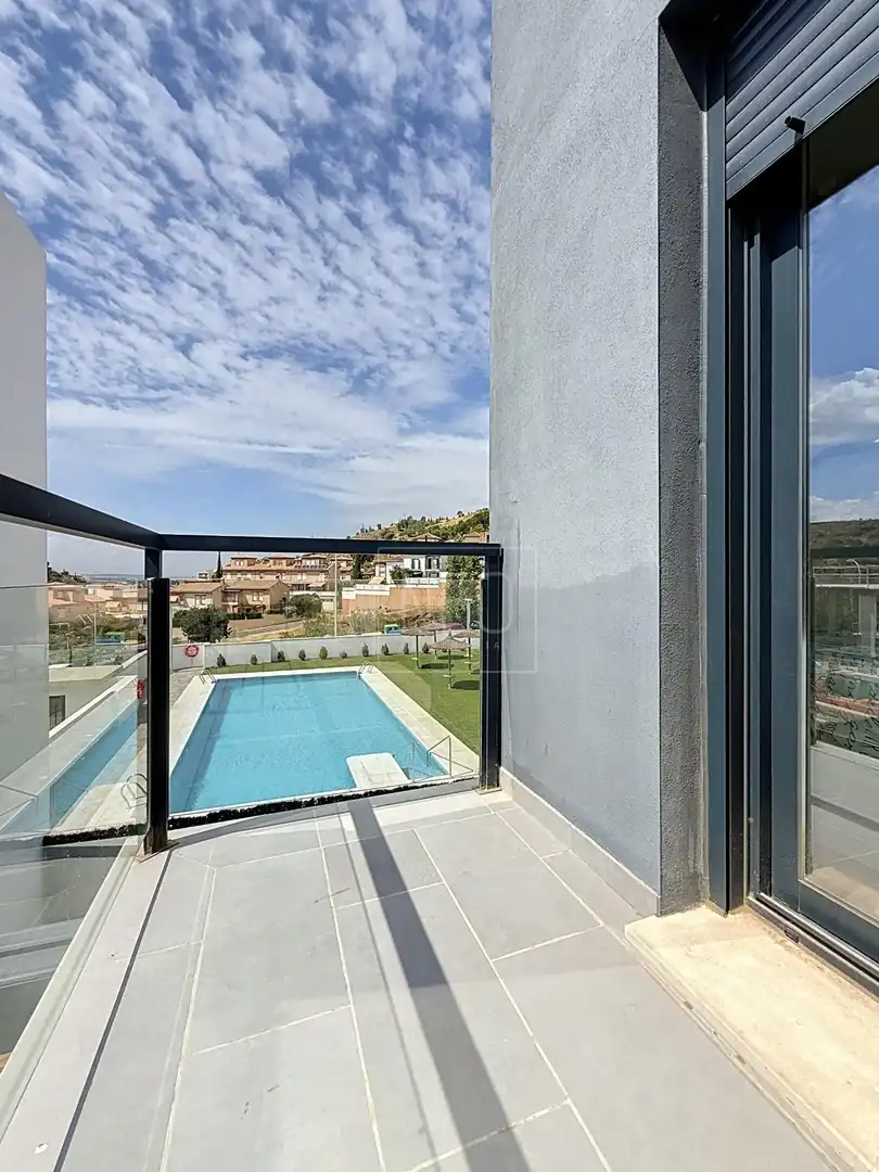 Casa aparellada amb piscina en venda a Calle SIERRA DE BAZA, imagen 22