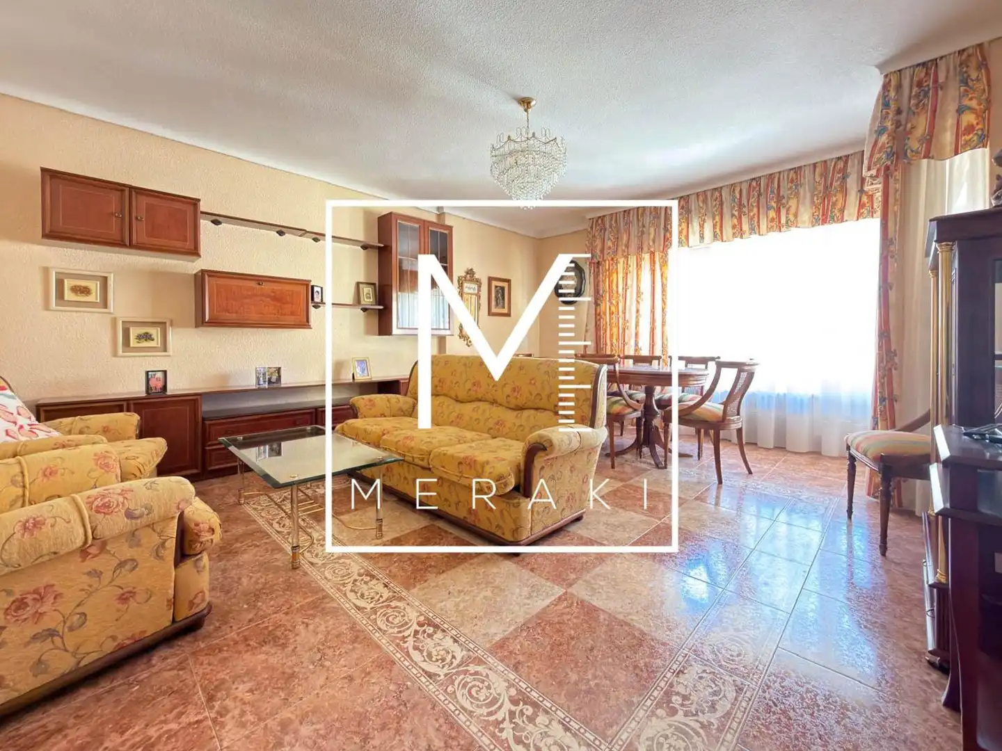 Living room of Flat for sale in  Albacete Capital  with Terrace, Furnished and Balcony