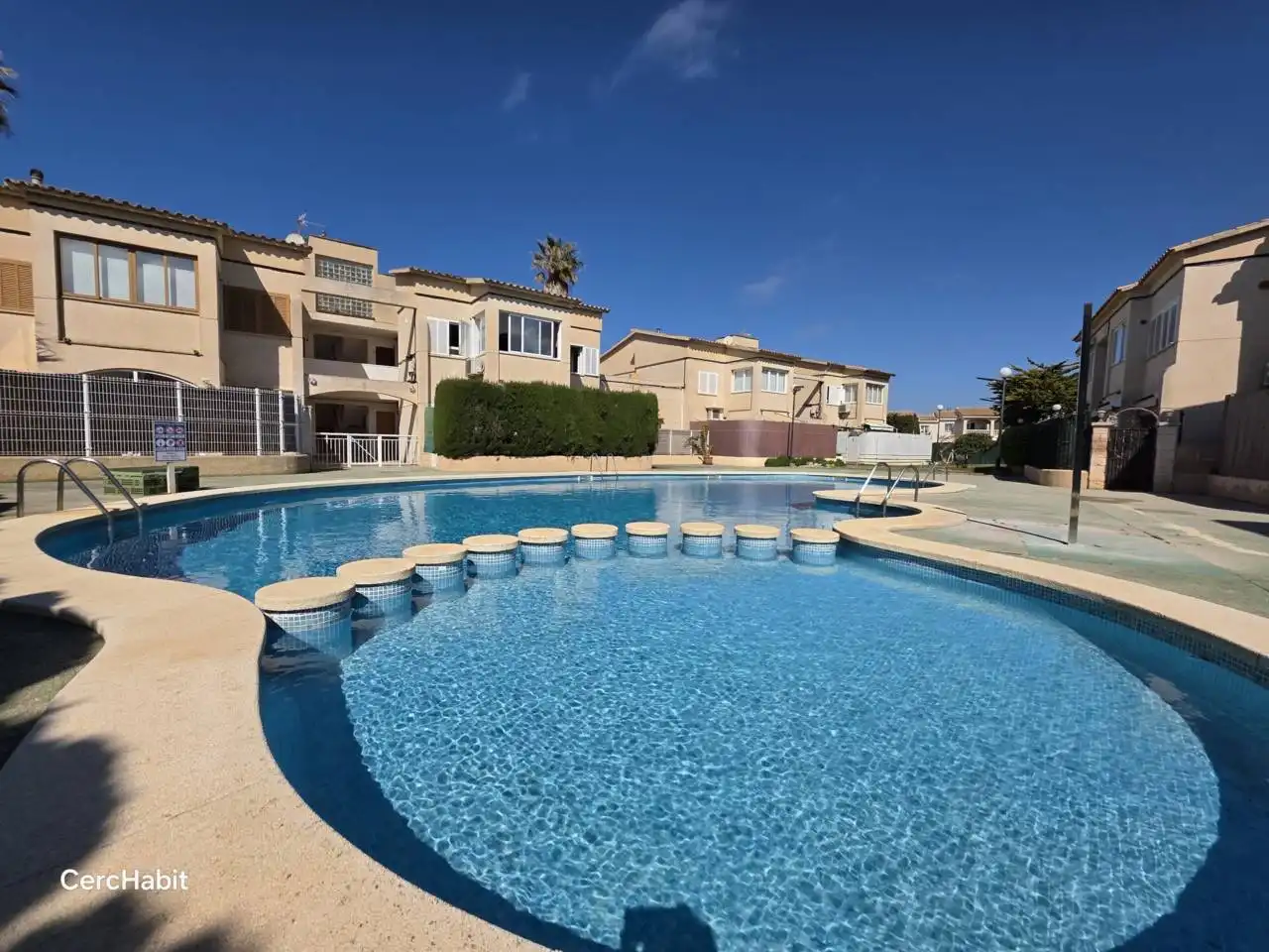 Piscina de Piso en venta en Llucmajor con Piscina comunitaria